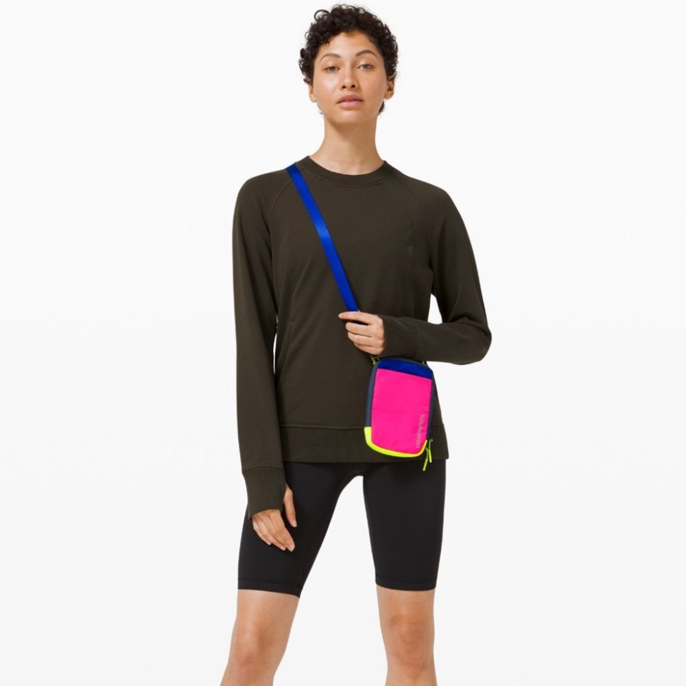 Lululemon Easy Access Crossbody Bag NWT - Picture 3 of 16